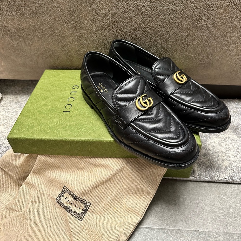 Gucci quilted loafer with double g